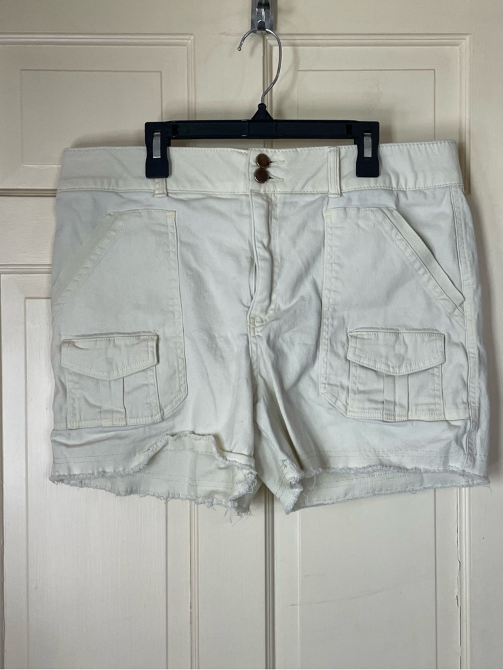 Democracy Ab Technology Stretch Women’s Shorts, Khaki/Tan, Size 14 Pockets